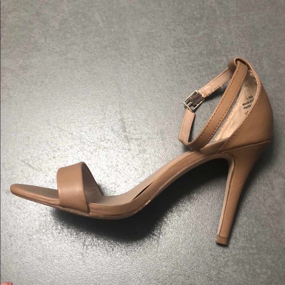 Mix no 6 summer height hills. Nude color, size 37